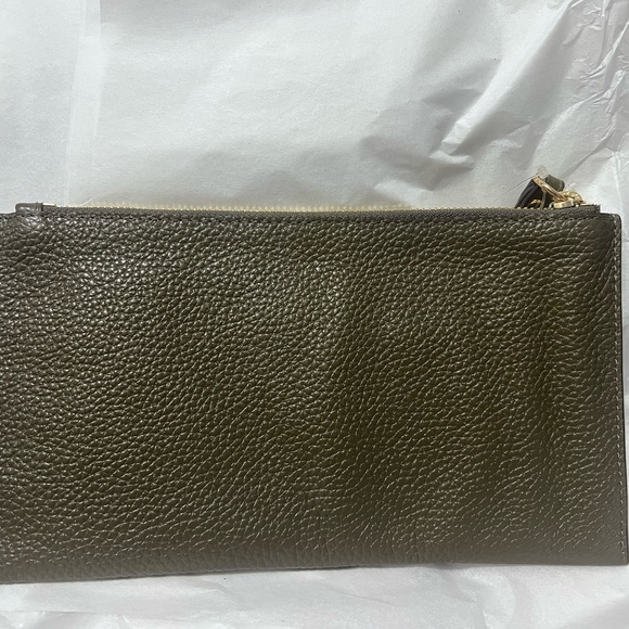 Michael Kors Large Zip Wristlet - Picture 2 of 3